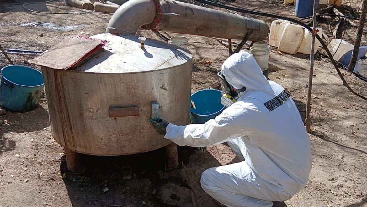 Marina desmantela tres laboratorios de metanfetaminas en México