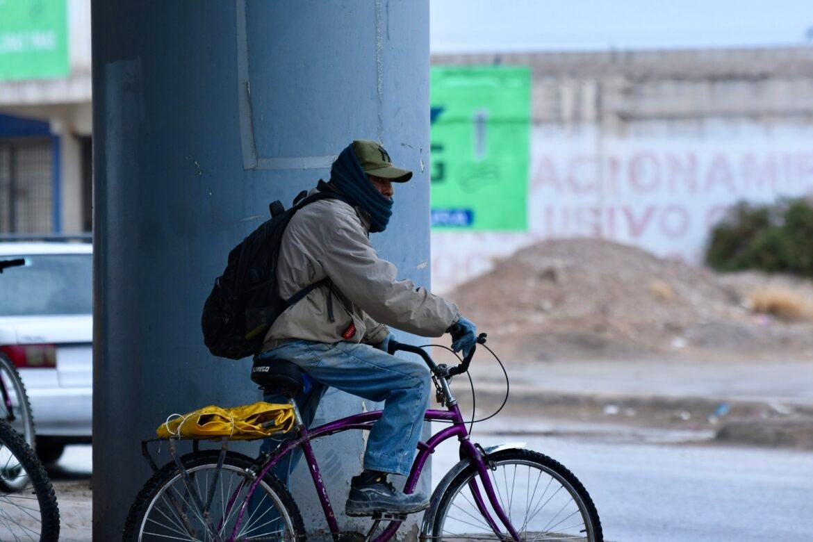 Frentes fríos traen bajas temperaturas y vientos fuertes en México