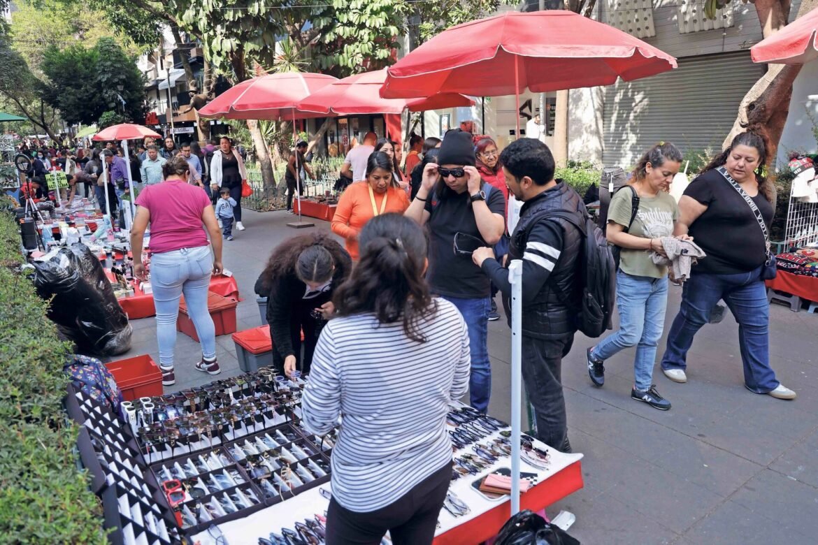 México suma 1.2 millones a la informalidad laboral en 2025