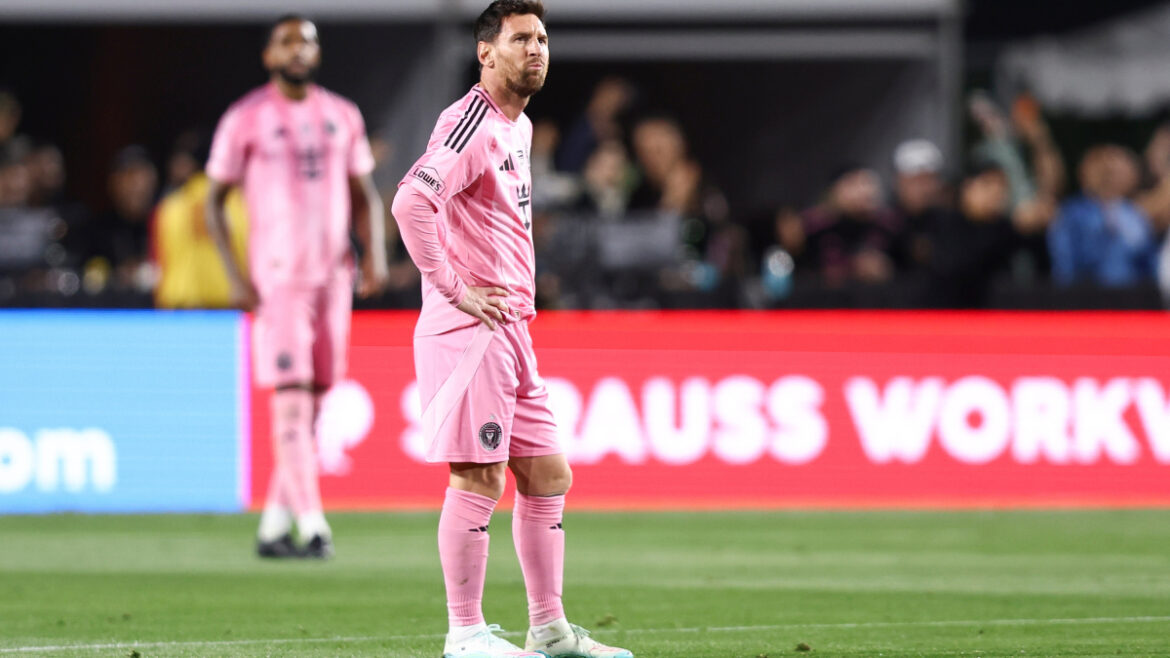 LAFC vence 3-0 al campeón Inter Miami en apertura de la MLS