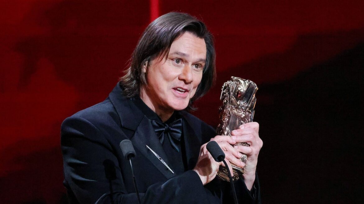 Jim Carrey desmiente rumores tras recibir premio en los César