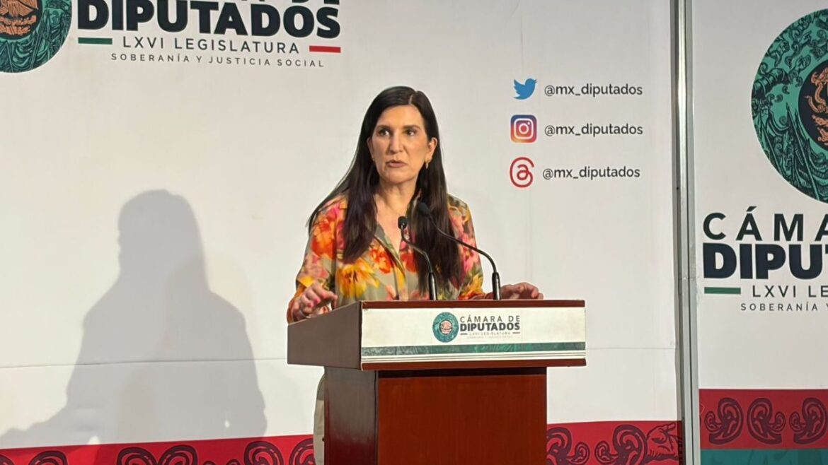 Kenia López Rabadán urge consenso en elección de consejeros INE