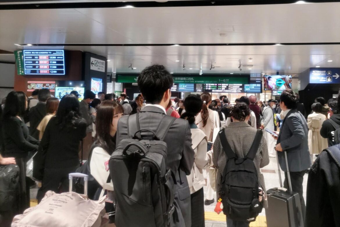 Japón levanta alerta de tsunami tras sismo de magnitud 7.7