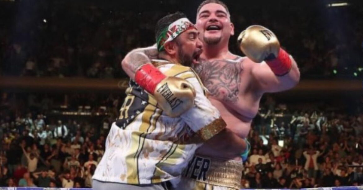 Andy Ruiz negocia regreso ante Hughie Fury tras tres años fuera