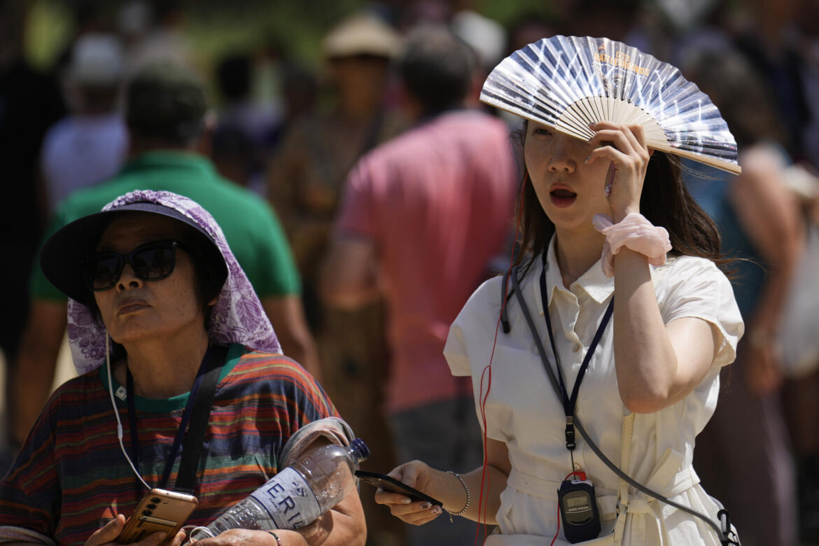 OMS pide a Europa incluir calor extremo en planes de salud anual