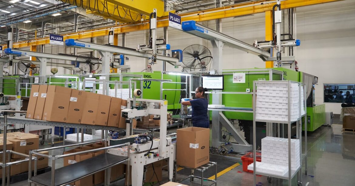 Parques industriales concentran 98% del PIB manufacturero de México